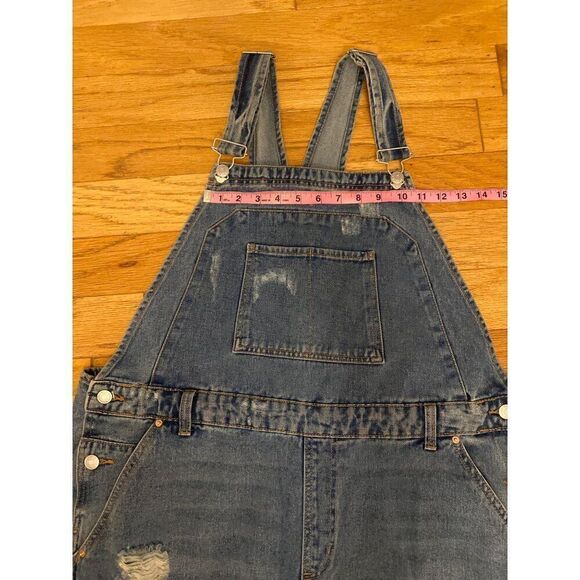 NWT Wild Fable women's Distressed Denim Overall Shorts Adjustable Straps sz XXL - Picture 5 of 10